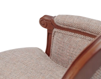 Fauteuil bergère mouluré style Louis XVI bois teinte ancienne et tissu orange Fauteuil bergère mouluré style Louis XVI bois teinte ancienne et tissu orange