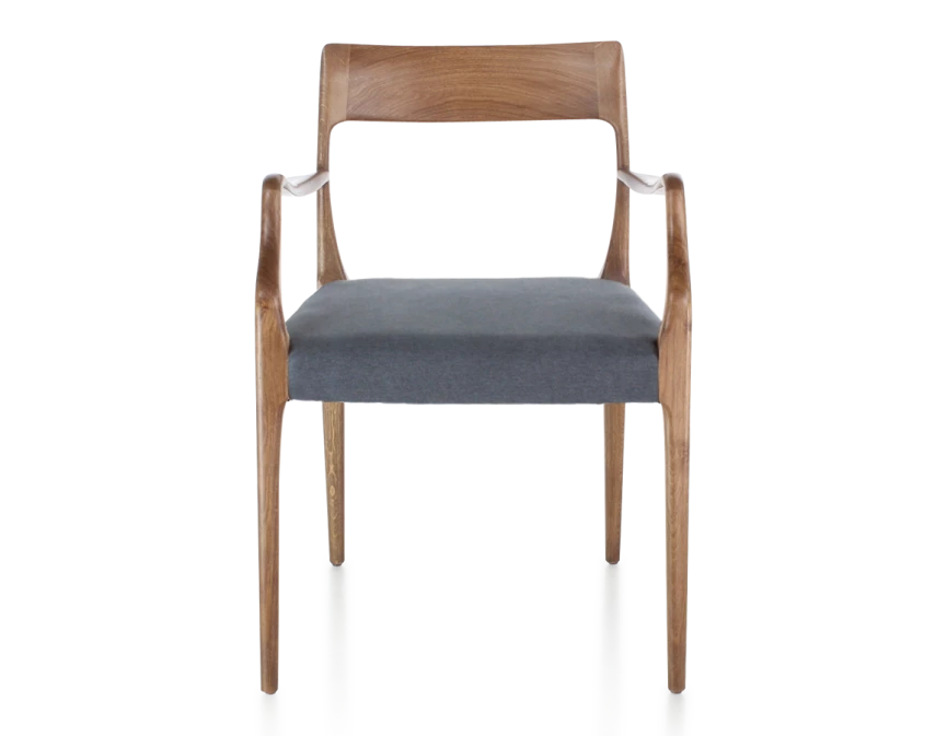 Chaise scandivave avec accoudoirs bois teinte noyer assise tissu gris