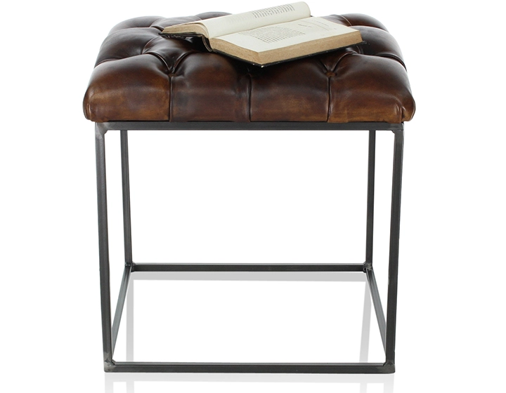 Pouf Chesterfield cuir marron soutenu Pouf Chesterfield cuir marron soutenu