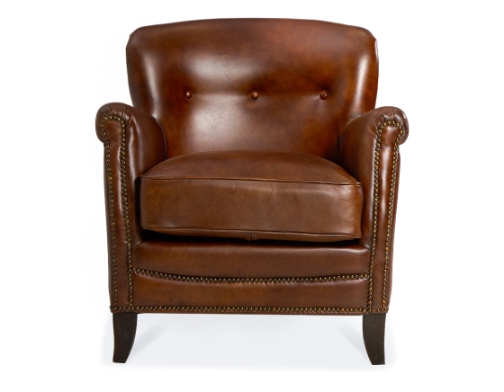 Fauteuil club cuir marron vintage accoudoirs cloutés