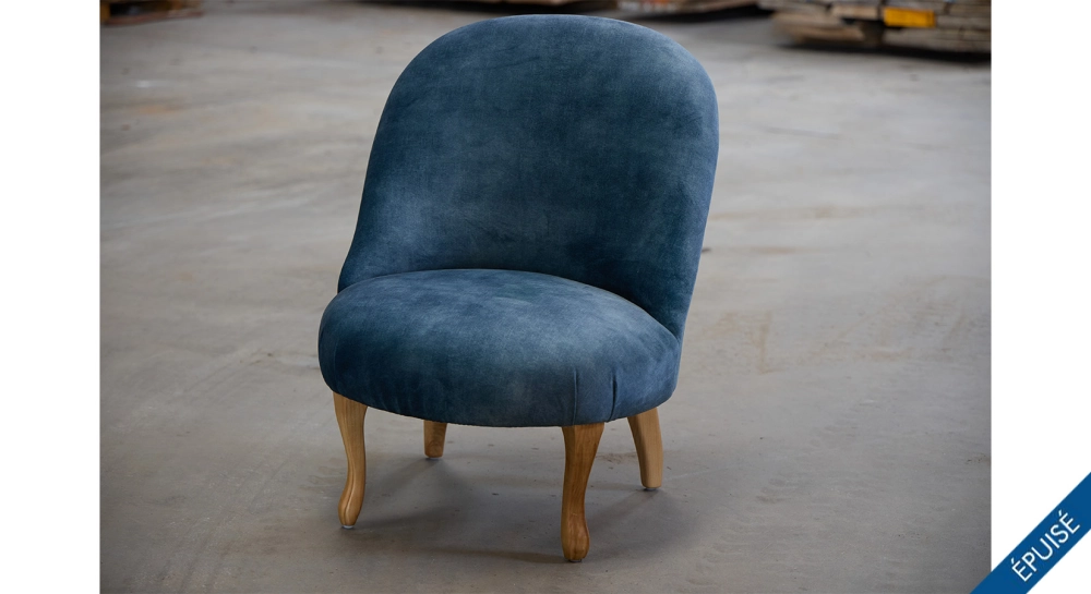 Fauteuil crapaud sans accoudoirs pieds bois teinte naturelle et tissu velours bleu pétrole Fauteuil crapaud sans accoudoirs pieds bois teinte naturelle et tissu velours bleu pétrole