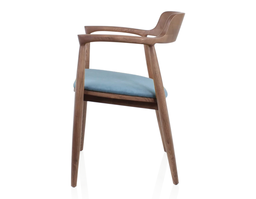 Chaise scandinave bois teinte noyer et tissu bleu jean