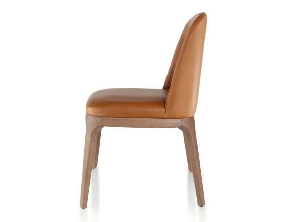 Chaise design bois teinte noyer et cuir caramel