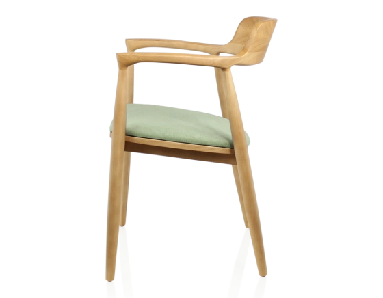 Chaise scandinave bois teinte naturelle et tissu vert