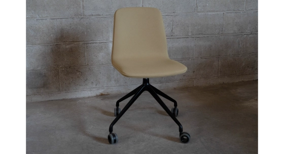 Office chair with 5 branches assise tissu kaki clair