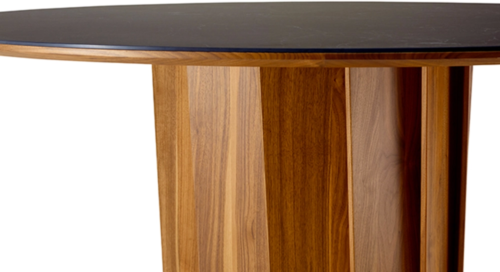 Table salle à manger ronde 6 personnes en noyer et céramique teinte naturelle plateau effet ardoise 140 cm Table salle à manger ronde 6 personnes en noyer et céramique teinte naturelle plateau effet ardoise 140 cm