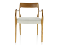 Chaise scandinave avec accoudoirs bois teinte merisier assise tissu beige naturel Chaise scandinave avec accoudoirs bois teinte merisier assise tissu beige naturel
