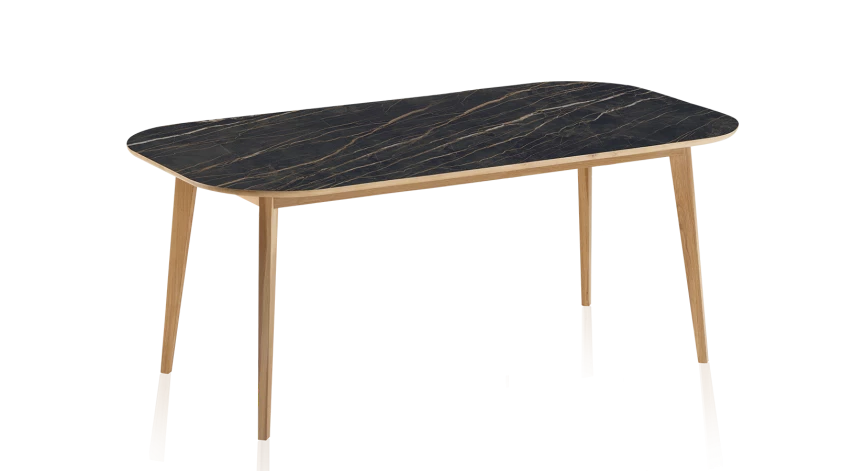 Table salle à manger en chêne et céramique 6 personnes avec bois teinte naturelle et plateau céramique effet marbre noir 140x100 cm