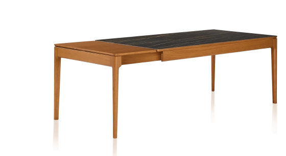 Table extensible 8 à 10 personnes en chêne et céramique allonges bois avec bois teinte merisier et plateau céramique effet marbre noir 180x90 cm