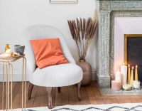 Fauteuil crapaud sans accoudoirs pieds bois teinte noyer et tissu beige naturel Fauteuil crapaud sans accoudoirs pieds bois teinte noyer et tissu beige naturel