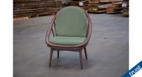 Fauteuil scandinave bois teinte noyer et tissu vert Fauteuil scandinave bois teinte noyer et tissu vert