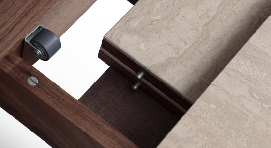 Table extensible 8 à 14 personnes en noyer et céramique allonges céramique bois teinte naturelle et céramique effet pierre travertin 210x100 cm