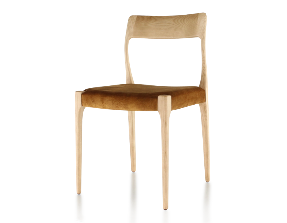 Chaise scandinave bois teinte naturelle assise tissu velours bronze Chaise scandinave bois teinte naturelle assise tissu velours bronze