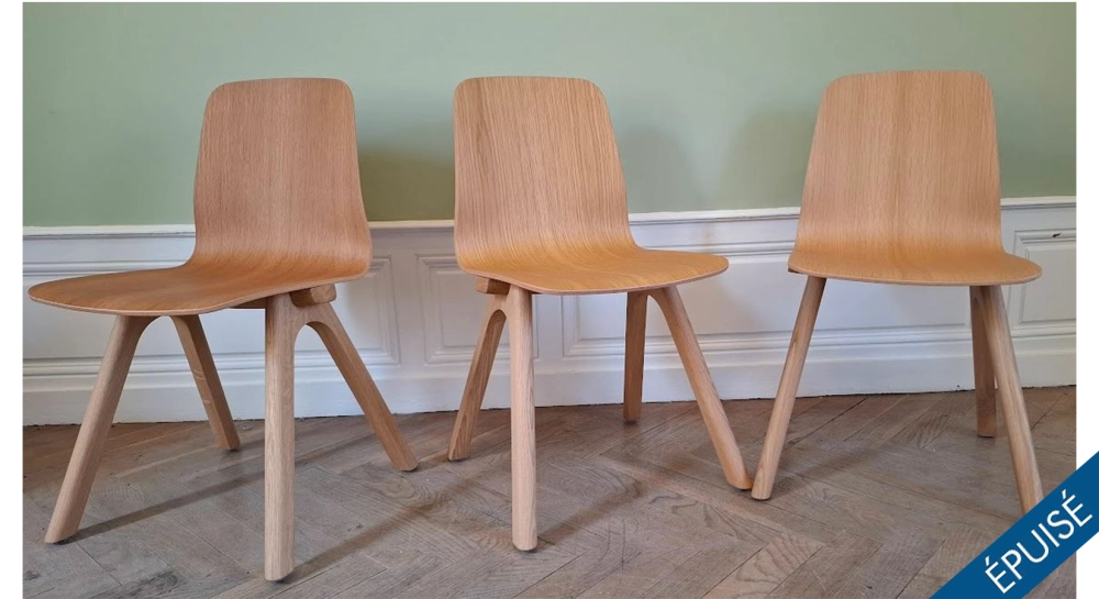 Lot de 3 chaises design chêne teinte naturelle Lot de 3 chaises design chêne teinte naturelle