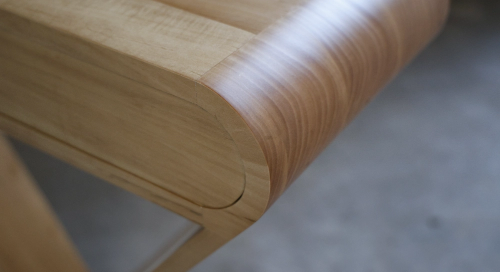 Consola art déco de dos cajones madera en tinte natural