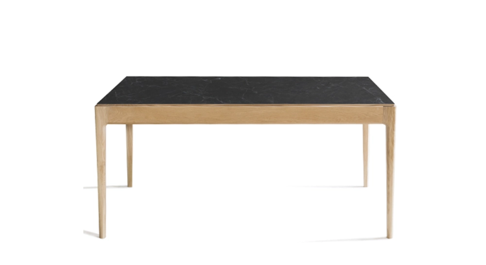 Table salle à manger en chêne et céramique 6 à 8 personnes avec bois teinte naturelle et plateau céramique effet ardoise 160x90 cm Table salle à manger en chêne et céramique 6 à 8 personnes avec bois teinte naturelle et plateau céramique effet ardoise 160x90 cm