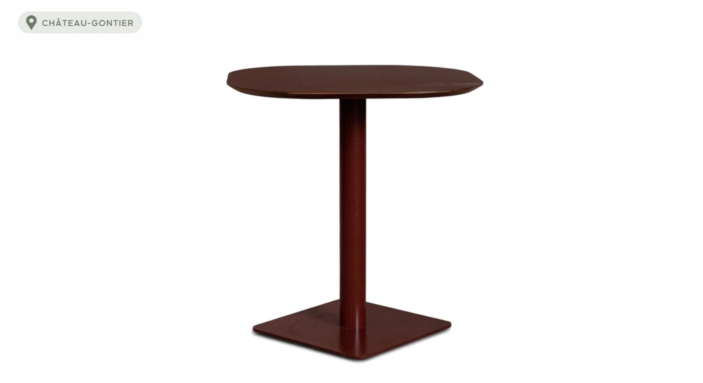 Extensible table for 6 to 8 people in oak and ceramic with ceramic extension with dark stained wood and a slate effect ceramic top and extension. 140x100 cm