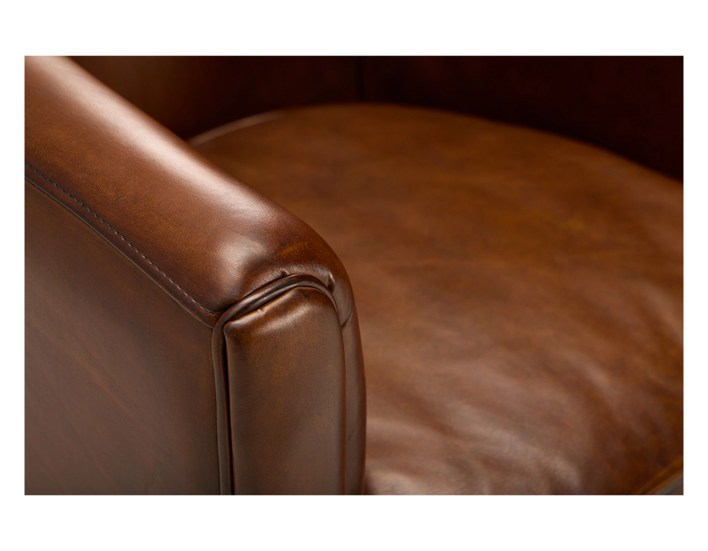 Fauteuil club cuir marron vintage Fauteuil club cuir marron vintage