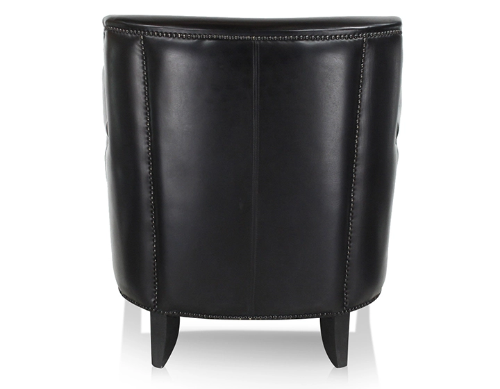 Fauteuil club cuir noir accoudoirs cloutés Fauteuil club cuir noir accoudoirs cloutés