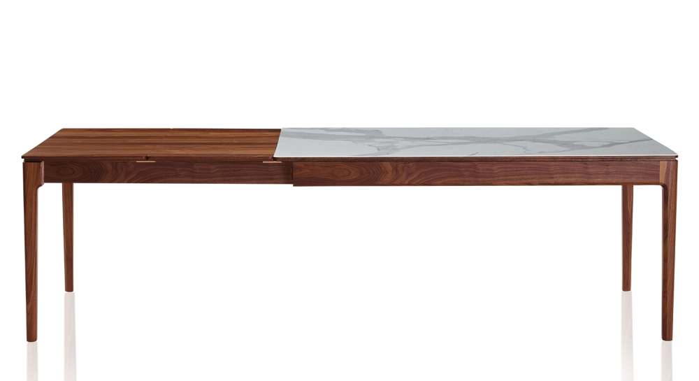 Table extensible 6 à 10 personnes en noyer et céramique allonges bois avec bois teinte naturelle et plateau céramique effet marbre blanc 140x90 cm Table extensible 6 à 10 personnes en noyer et céramique allonges bois avec bois teinte naturelle et plateau céramique effet marbre blanc 140x90 cm