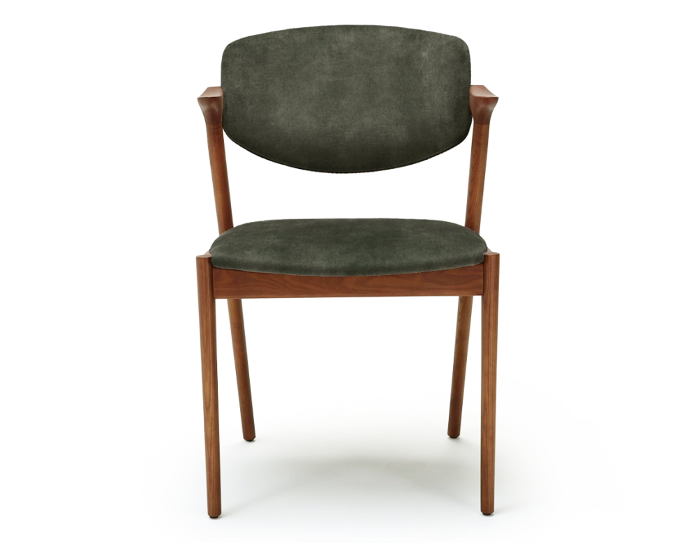 Chaise scandinave bois teinte merisier assise tissu velours vert forêt Chaise scandinave bois teinte merisier assise tissu velours vert forêt