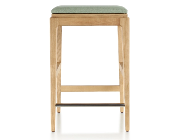 Tabouret de bar design H60 cm bois teinte naturelle assise tissu vert sauge Tabouret de bar design H60 cm bois teinte naturelle assise tissu vert sauge