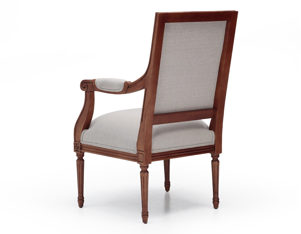 Fauteuil ancien style Louis XVI bois teinte ancienne et tissu beige naturel Fauteuil ancien style Louis XVI bois teinte ancienne et tissu beige naturel