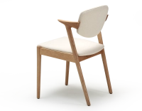 Chaise scandinave bois teinte naturelle assise tissu blanc cassé Chaise scandinave bois teinte naturelle assise tissu blanc cassé