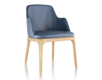 Chaise design avec accoudoirs bois teinte naturelle et cuir bleu orage Chaise design avec accoudoirs bois teinte naturelle et cuir bleu orage
