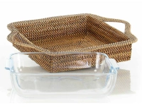 Plat pyrex carré avec support en fleur de rotin Plat pyrex carré avec support en fleur de rotin