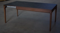 Table extensible 6 à 8 personnes en chêne et céramique allonge céramique avec bois teinte foncé et plateau et allonge céramique effet ardoise 140x100 cm Table extensible 6 à 8 personnes en chêne et céramique allonge céramique avec bois teinte foncé et plateau et allonge céramique effet ardoise 140x100 cm