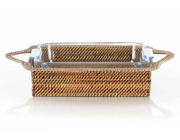 Plat pyrex carré avec support en fleur de rotin Plat pyrex carré avec support en fleur de rotin