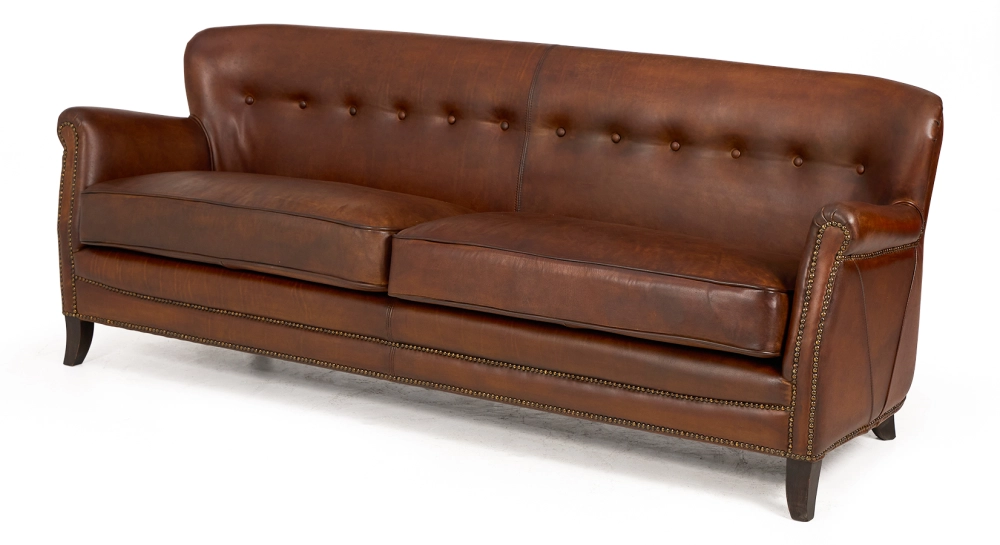 Canapé club cuir 3 places marron vintage accoudoirs cloutés Canapé club cuir 3 places marron vintage accoudoirs cloutés