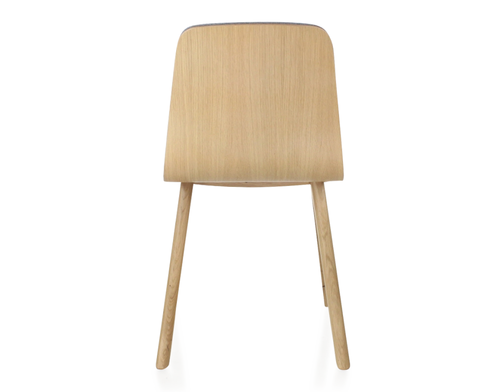 Chaise design en chêne tapissé bois teinte naturelle assise tissu gris clair Chaise design en chêne tapissé bois teinte naturelle assise tissu gris clair