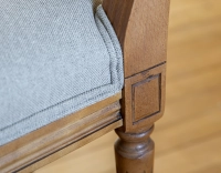 Chaise ancienne style Louis XVI bois teinte ancienne et tissu gris clair Chaise ancienne style Louis XVI bois teinte ancienne et tissu gris clair