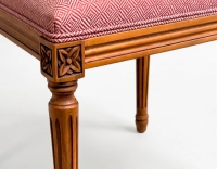 Chaise ancienne style Louis XVI dossier canné assise tissu chevron bordeaux