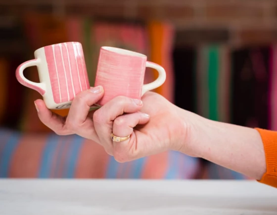 Tasse à café en céramique rose unie