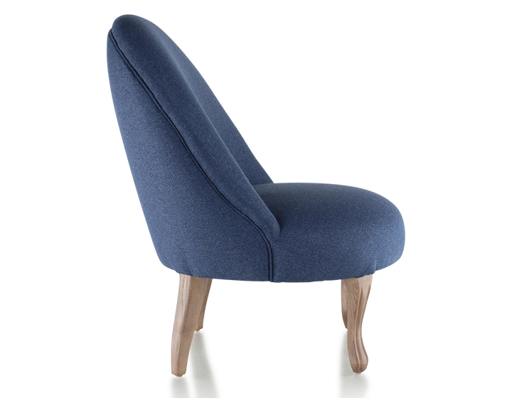 Fauteuil crapaud sans accoudoirs pieds bois teinte noyer et tissu bleu marine Fauteuil crapaud sans accoudoirs pieds bois teinte noyer et tissu bleu marine