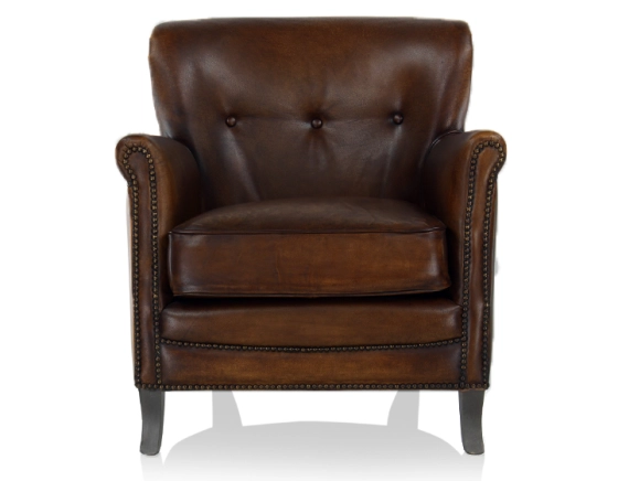 Fauteuil club cuir marron soutenu accoudoirs cloutés