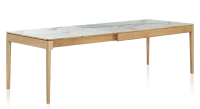 Table extensible en chêne et céramique 6 à 10 personnes allonges céramique avec bois teinte naturelle et plateau et allonges céramique effet marbre blanc 140x90 cm
