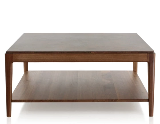 Table basse carrée en noyer et céramique avec tablette en bois teinte naturelle plateau céramique brun oxydé 100x100 cm