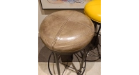 Lot de 3 tabourets de bar vintage cuir jaune, marron soutenu et vert olive