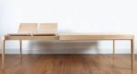 Table extensible 8 à 14 personnes en chêne avec plateau et allonges bois teinte naturelle 210x100 cm Table extensible 8 à 14 personnes en chêne avec plateau et allonges bois teinte naturelle 210x100 cm