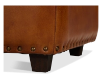 Pouf cuir marron clair bord clouté Pouf cuir marron clair bord clouté