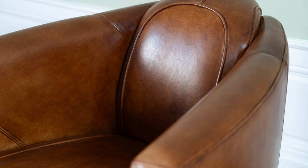 Fauteuil club cuir marron clair Fauteuil club cuir marron clair