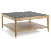 Table basse carrée en chêne et céramique avec tablette en bois teinte naturelle plateau céramique effet marbre noir 100x100 cm Table basse carrée en chêne et céramique avec tablette en bois teinte naturelle plateau céramique effet marbre noir 100x100 cm