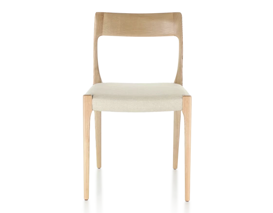 Chaise scandivave bois teinte naturelle assise tissu chevron beige
