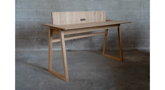 Bureau design en chêne teinte naturelle l150 cm
