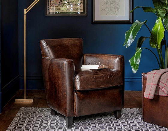 Fauteuil club cuir marron soutenu
