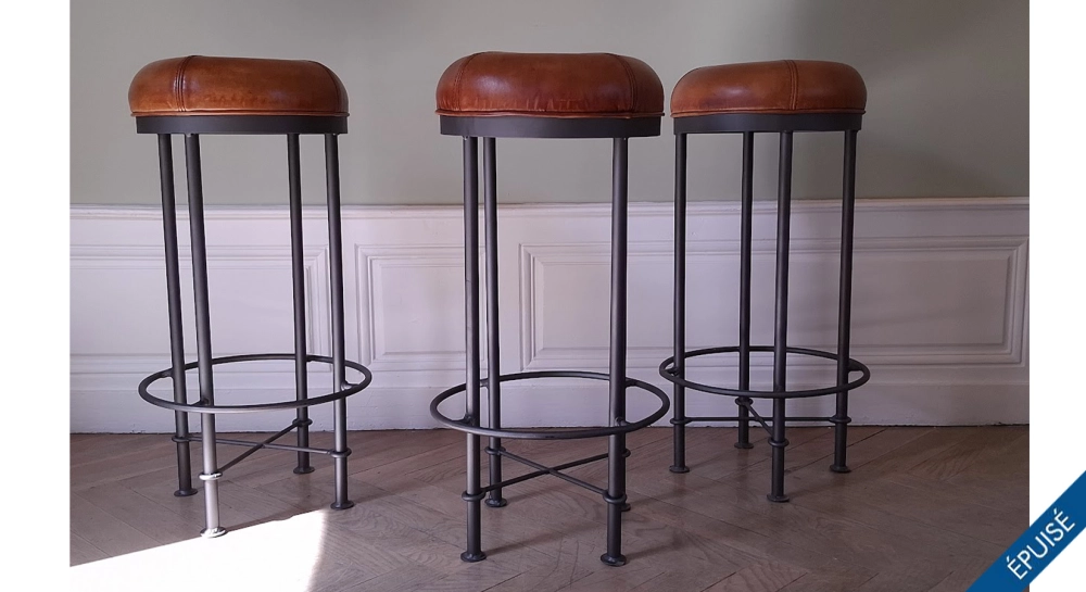 Lot de 3 tabourets de bar vintage cuir marron clair Lot de 3 tabourets de bar vintage cuir marron clair